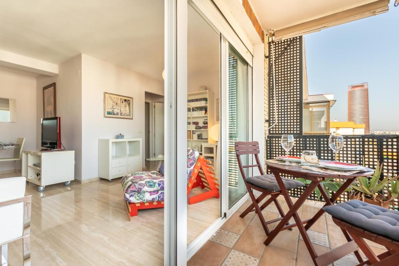 Apartamento Desde El Cielo De Triana Lejlighed Sevilla Eksteriør billede